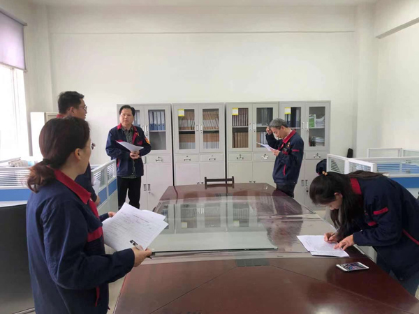 第二建筑工程事業(yè)部開展“設備見本色”專項活動  第二建筑工程事業(yè)部開展“設備見本色”專項活動