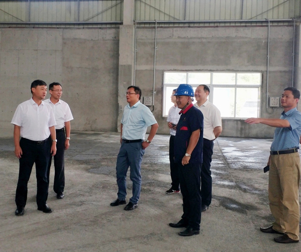 集團(tuán)公司黨委委員、股份公司黨委書記、總經(jīng)理蔣培進(jìn)到矸石項(xiàng)目部調(diào)研 