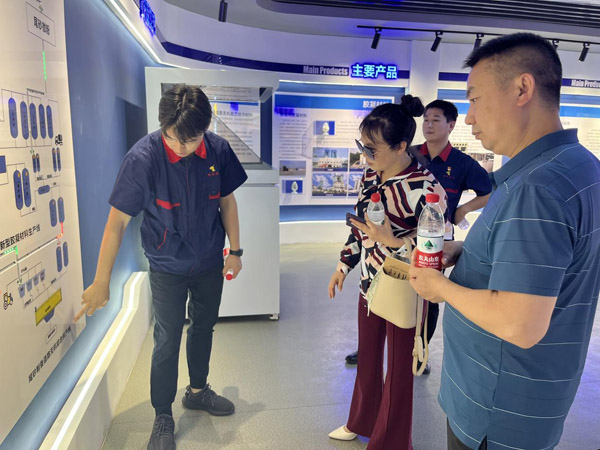 生態(tài)環(huán)境部固體廢物與化學(xué)品管理技術(shù)中心到建材公司調(diào)研  生態(tài)環(huán)境部固體廢物與化學(xué)品管理技術(shù)中心到建材公司調(diào)研