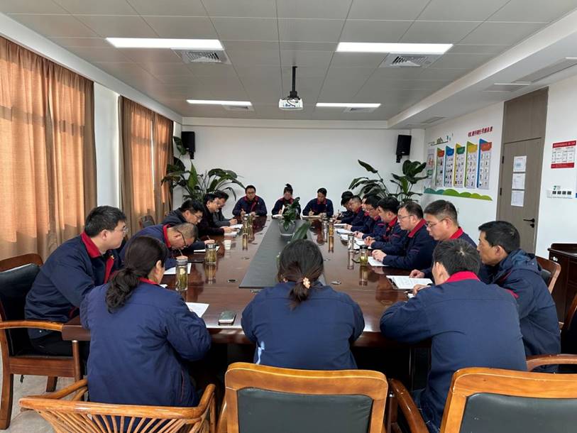 王伍升到鋼構(gòu)公司開(kāi)展工作調(diào)研 王伍升到鋼構(gòu)公司開(kāi)展工作調(diào)研