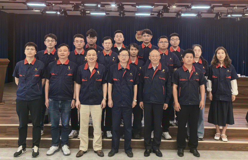 公司召開(kāi)“五四”表彰大會(huì)  公司召開(kāi)“五四”表彰大會(huì)